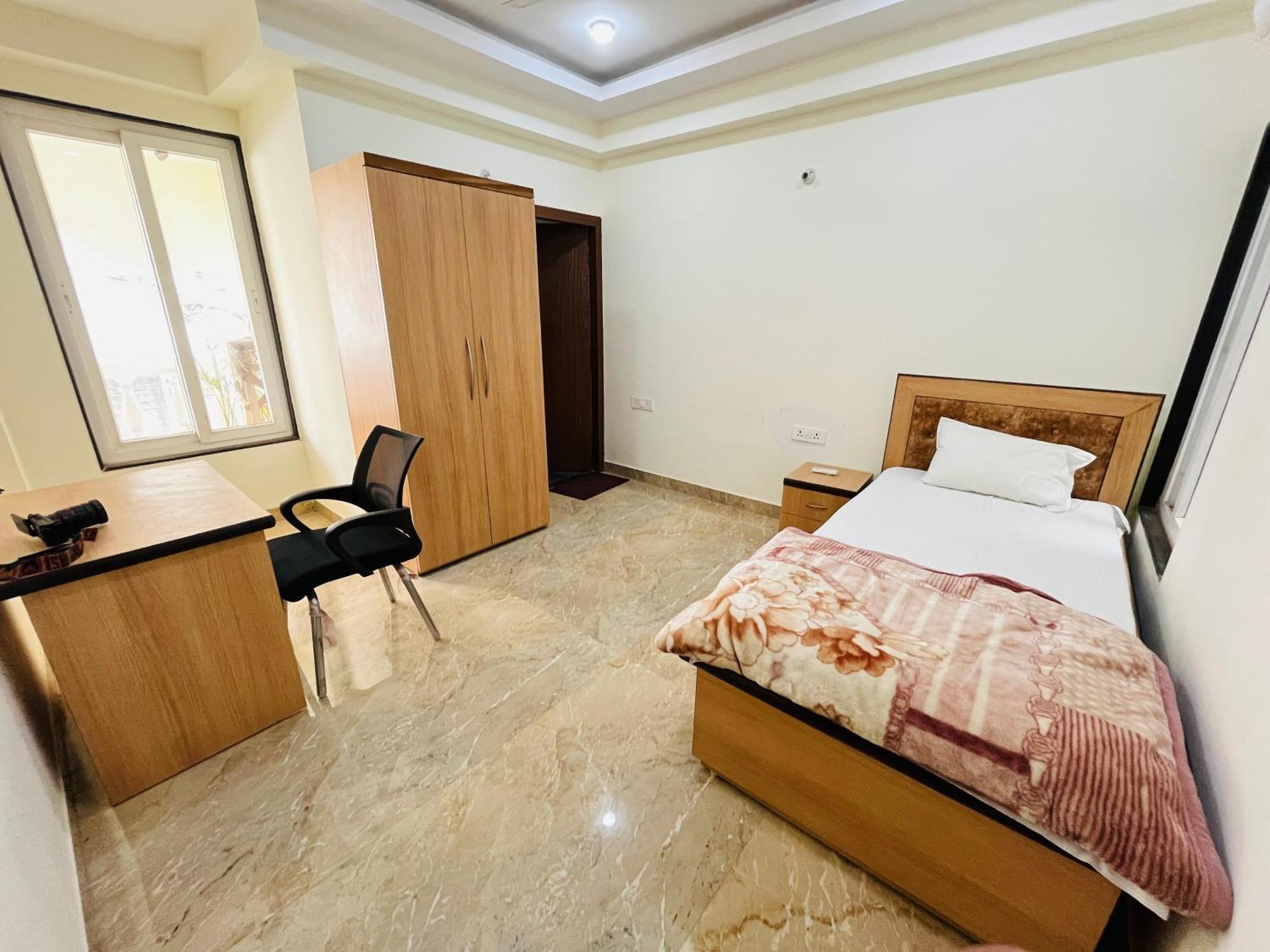 Allāhābād Junction Hare Krishna Homes Jhalwa מראה חיצוני תמונה