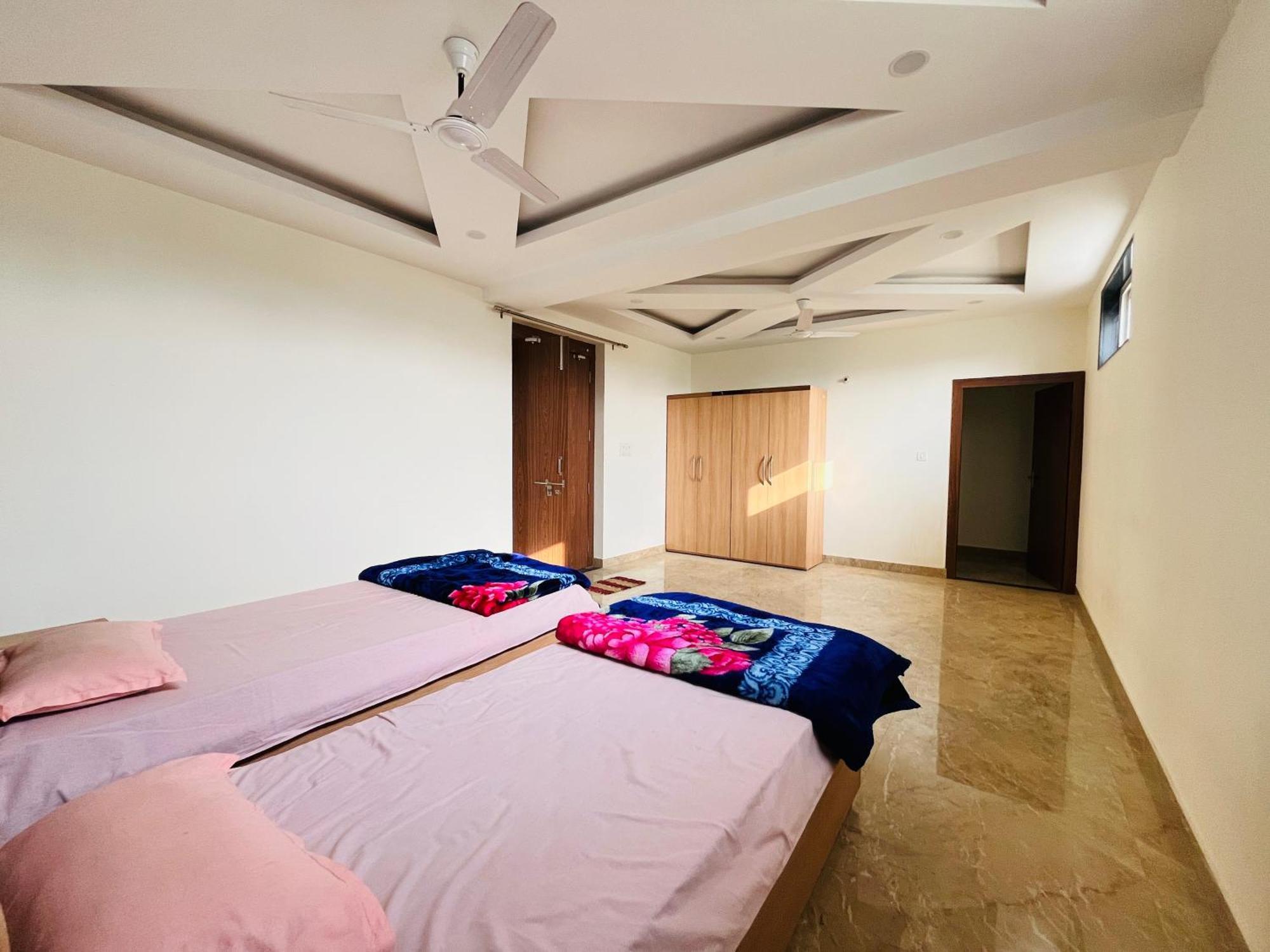 Allāhābād Junction Hare Krishna Homes Jhalwa מראה חיצוני תמונה